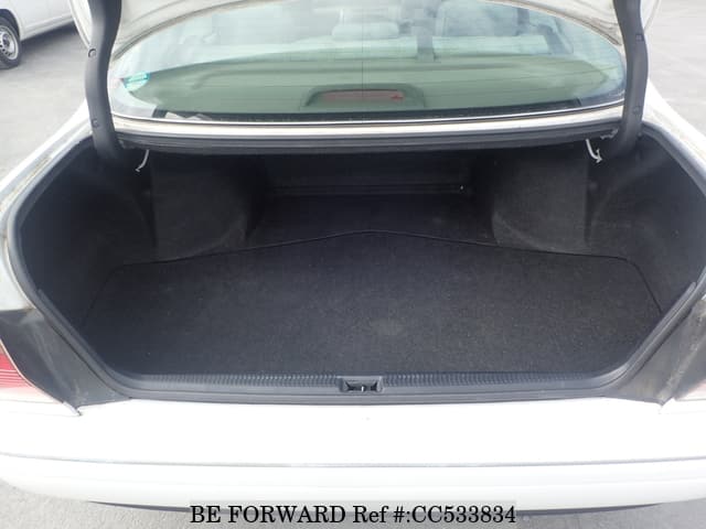 2001 TOYOTA CROWN ROYAL SALOON image 28