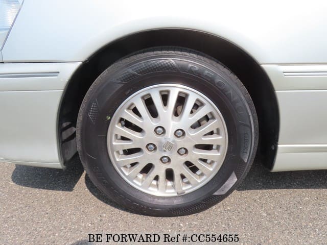 2001 TOYOTA CROWN ROYAL SALOON image 9