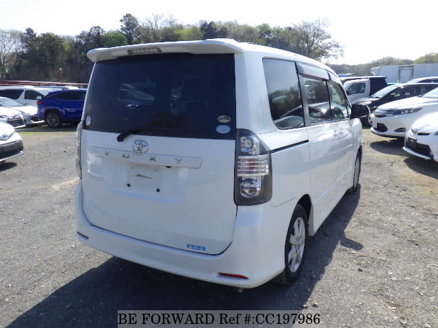 2009 TOYOTA VOXY Z image 5