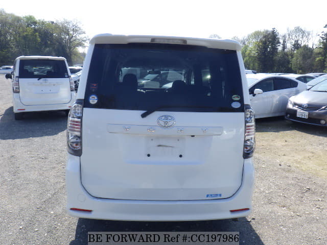 2009 TOYOTA VOXY Z image 4