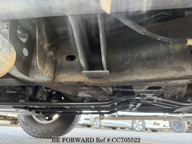 2005 HUMMER H2 image 17