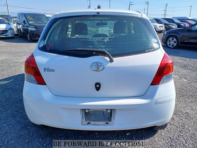 2009 TOYOTA VITZ image 4