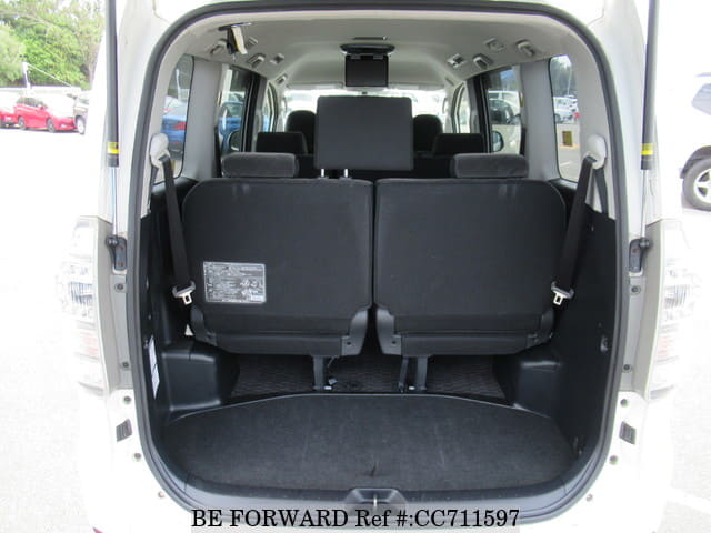 2012 TOYOTA VOXY X L EDITION image 30