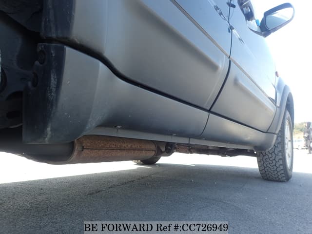 2005 FORD ESCAPE XLT image 21