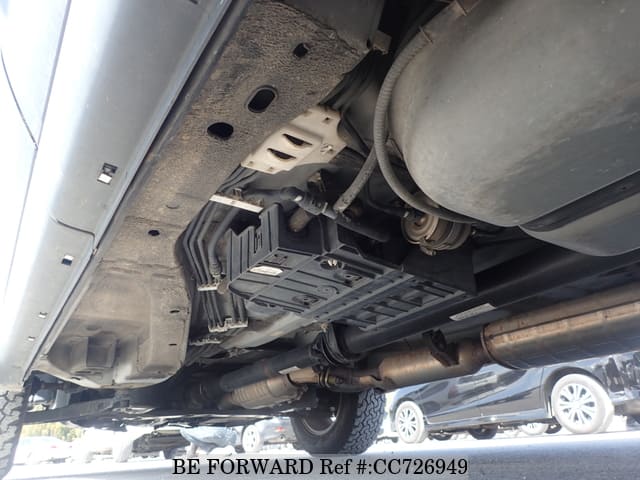 2005 FORD ESCAPE XLT image 18