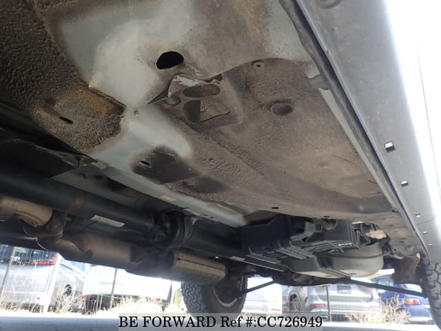 2005 FORD ESCAPE XLT image 17