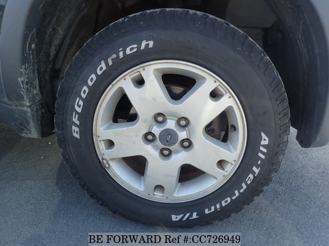 2005 FORD ESCAPE XLT image 12