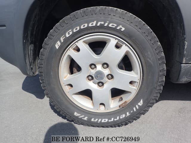 2005 FORD ESCAPE XLT image 9