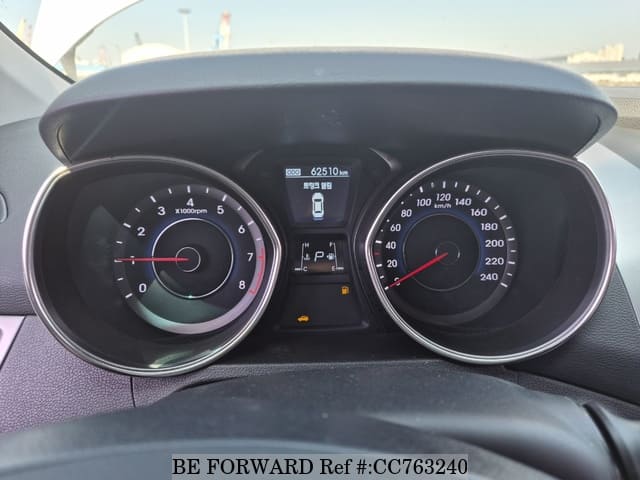 2012 HYUNDAI AVANTE (ELANTRA) image 30