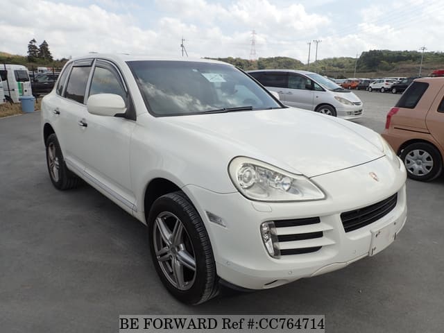2010 PORSCHE CAYENNE image 7
