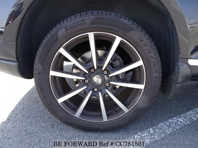 2009 PORSCHE CAYENNE image 11