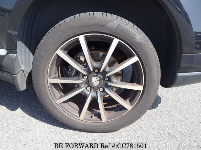 2009 PORSCHE CAYENNE image 10