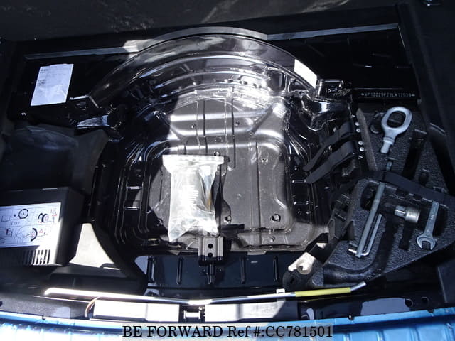2009 PORSCHE CAYENNE image 28