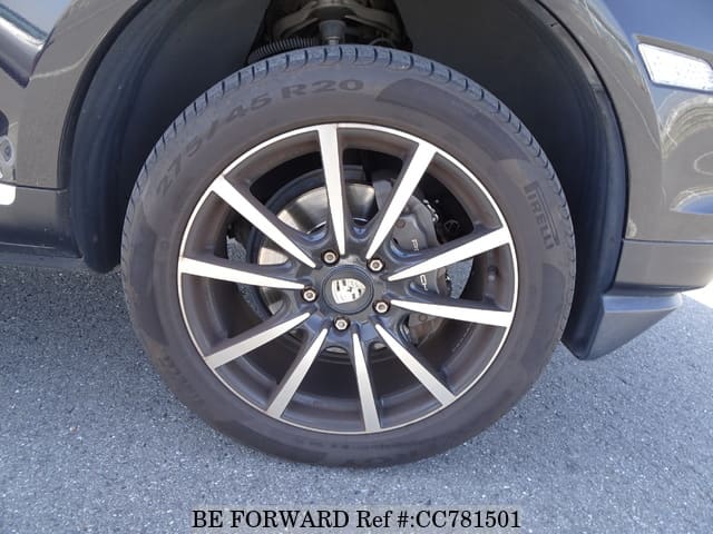 2009 PORSCHE CAYENNE image 12