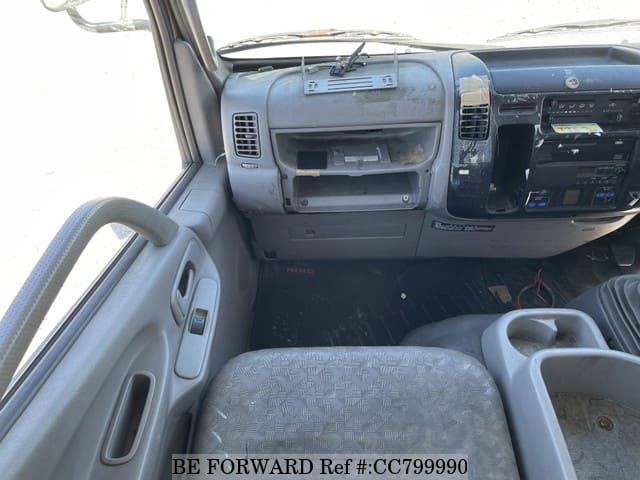 2010 HINO DUTRO image 24