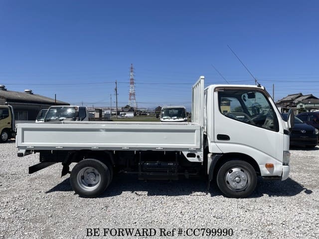 2010 HINO DUTRO image 6
