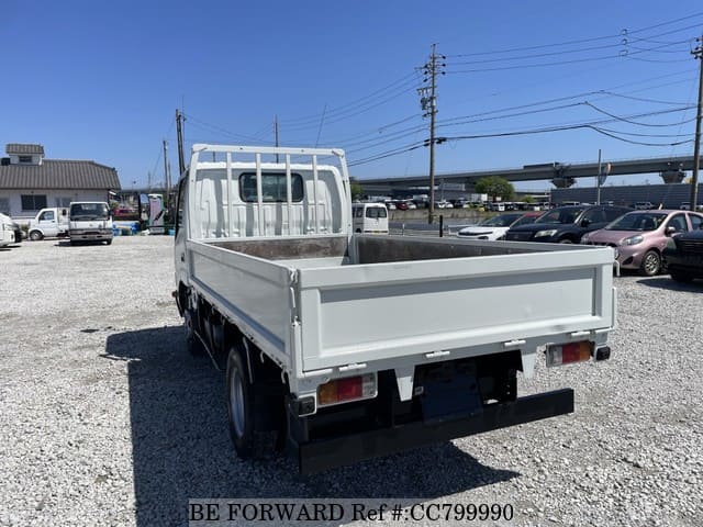 2010 HINO DUTRO image 3