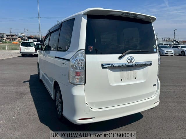2012 TOYOTA VOXY ZS KIRAMEKI image 3