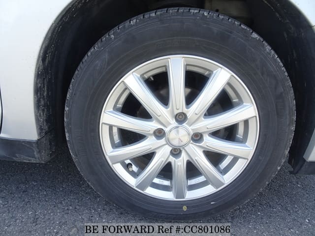 2011 NISSAN TIIDA 15M image 12