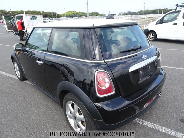 2013 BMW MINI COOPER image 3