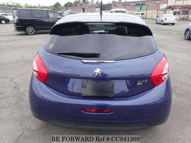 2015 PEUGEOT 208 PREMIUM image 4