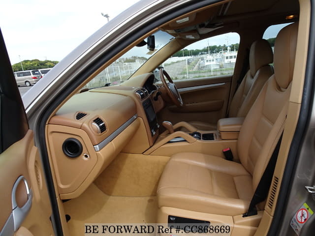 2009 PORSCHE CAYENNE image 26