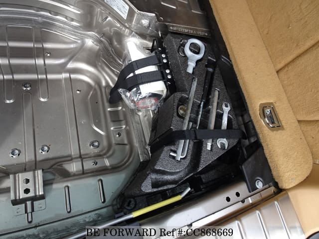 2009 PORSCHE CAYENNE image 29