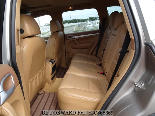 2009 PORSCHE CAYENNE image 27