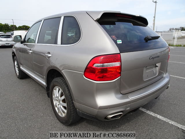 2009 PORSCHE CAYENNE image 3
