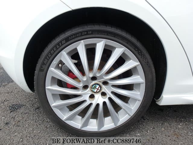 2015 ALFA ROMEO GIULIETTA SPORTIVA image 11