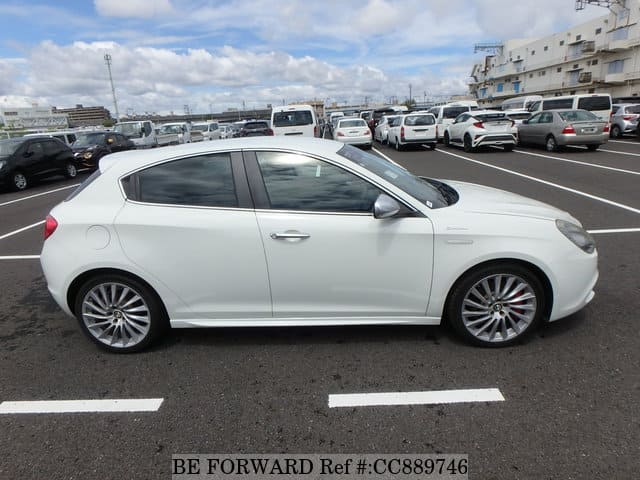 2015 ALFA ROMEO GIULIETTA SPORTIVA image 6