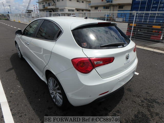 2015 ALFA ROMEO GIULIETTA SPORTIVA image 3