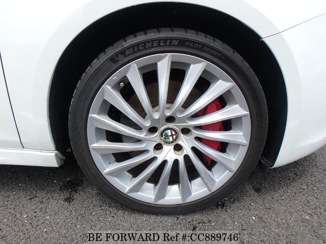 2015 ALFA ROMEO GIULIETTA SPORTIVA image 12