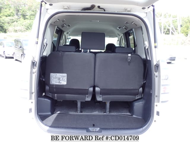 2012 TOYOTA VOXY Z image 29