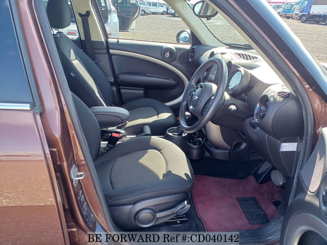 2013 BMW MINI ONE CROSSOVER image 25