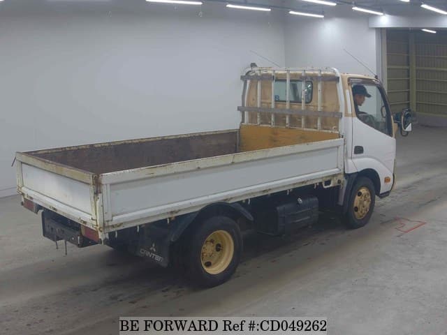 2010 HINO DUTRO image 2