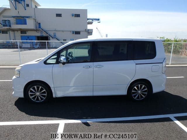 2009 TOYOTA VOXY ZS KIRAMEKI 2