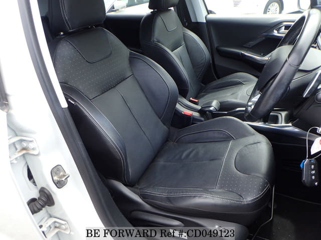 2015 PEUGEOT 208 PREMIUM image 25