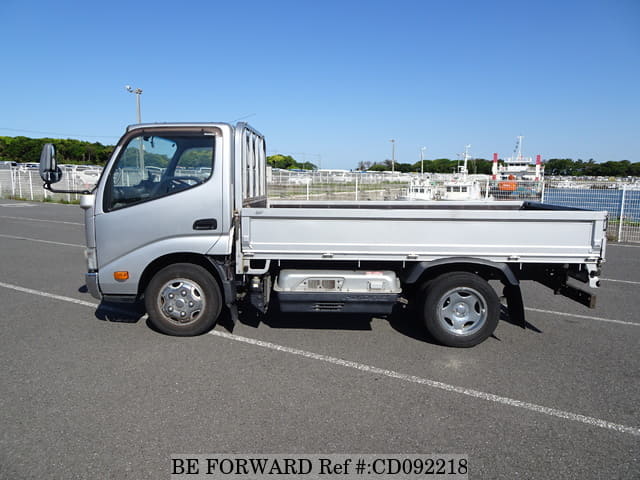 2015 HINO DUTRO HYBRID image 2