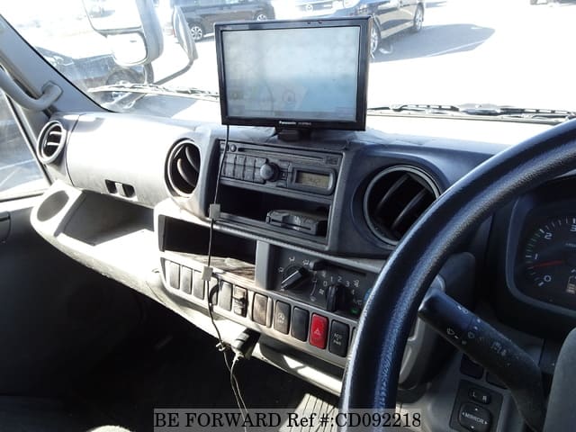 2015 HINO DUTRO HYBRID image 28