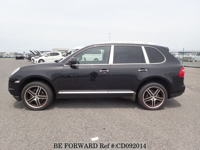 2009 PORSCHE CAYENNE image 2