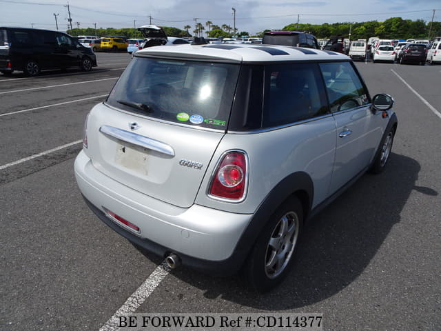 2011 BMW MINI COOPER image 5