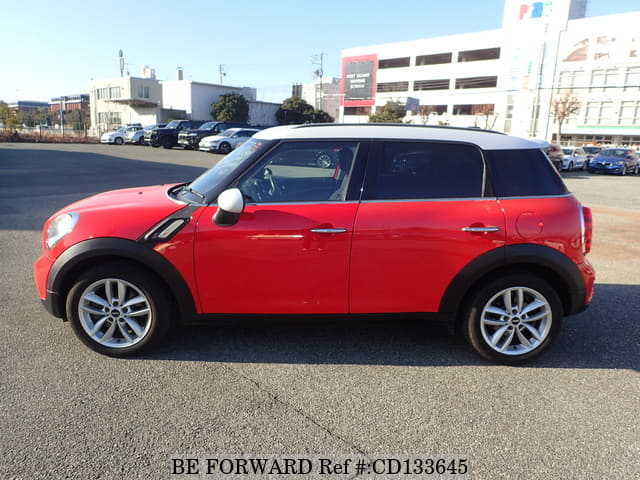 2011 BMW MINI COOPER S CROSS OVER image 2