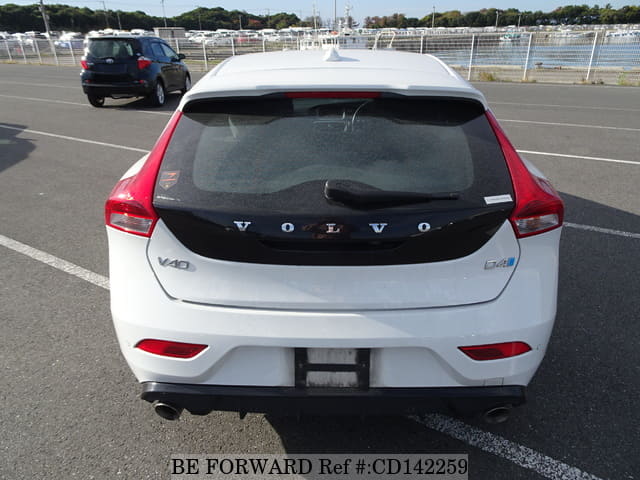 2016 VOLVO V40 D4 image 4