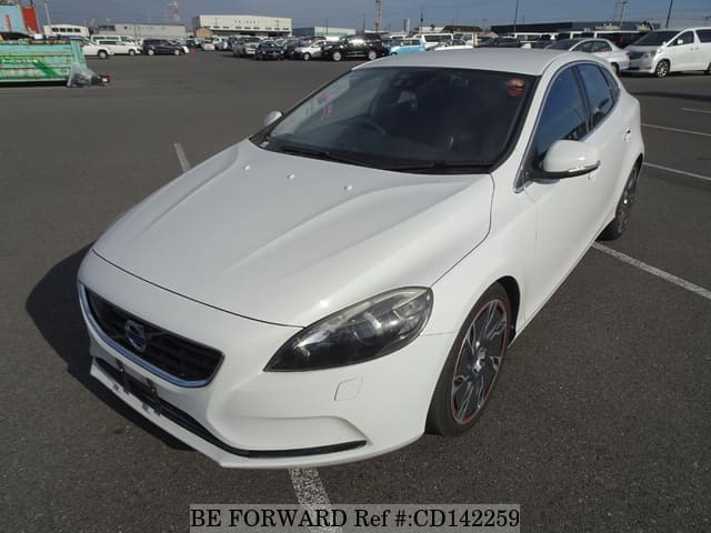2016 VOLVO V40 D4