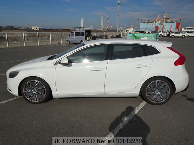2016 VOLVO V40 D4 image 2
