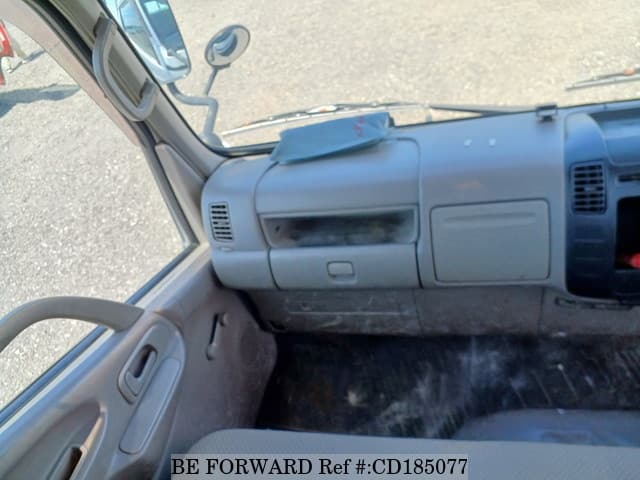 2005 HINO DUTRO image 25