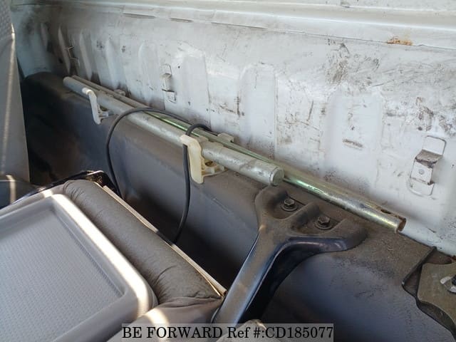 2005 HINO DUTRO image 22