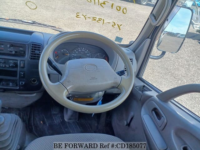 2005 HINO DUTRO image 24