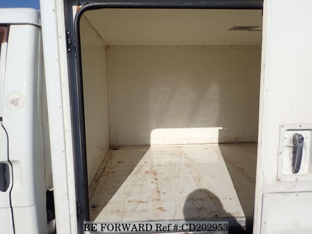2001 NISSAN VANETTE TRUCK image 19